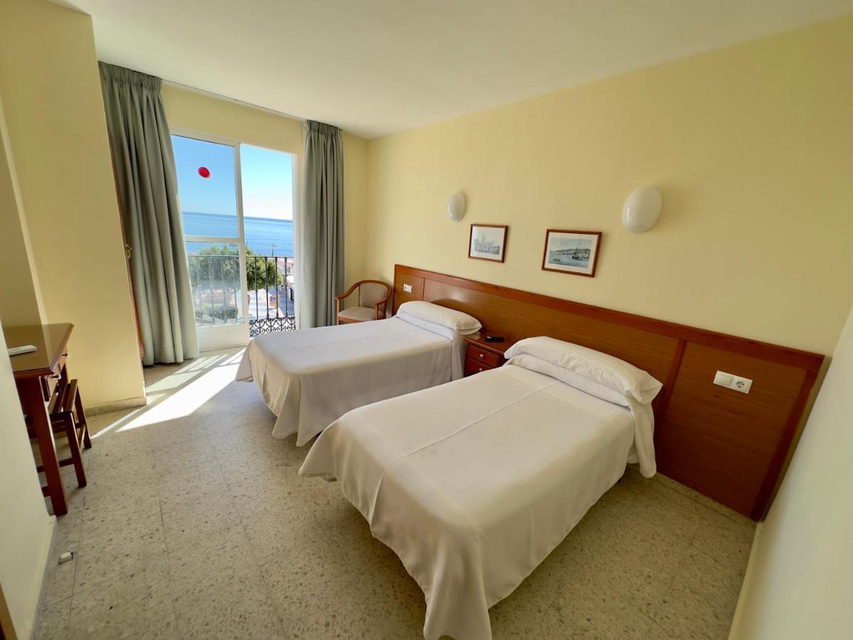 Hotel Cabello 토레몰리노스 외부 사진