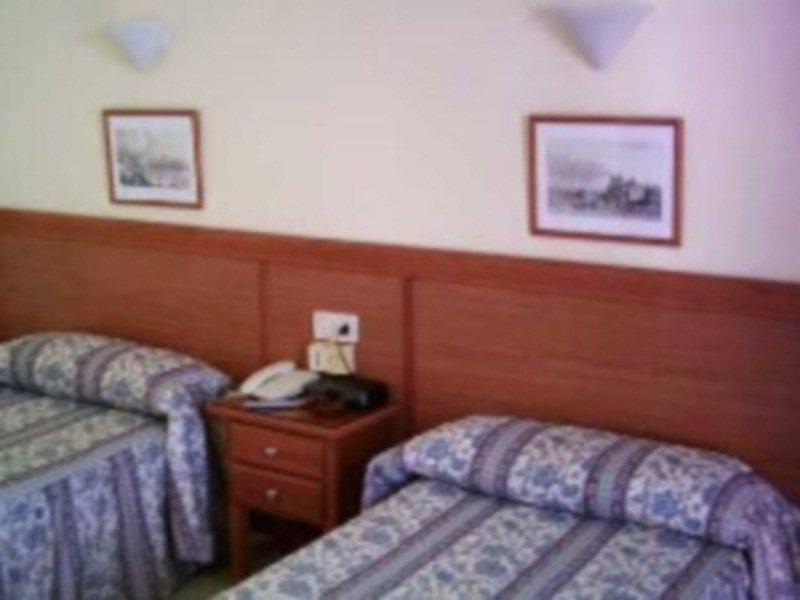 Hotel Cabello 토레몰리노스 외부 사진