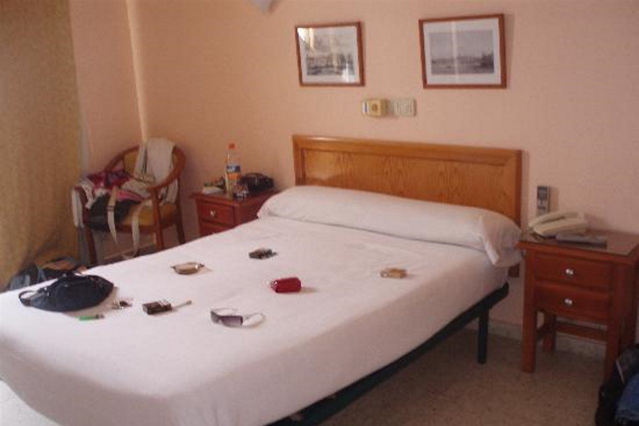 Hotel Cabello 토레몰리노스 외부 사진